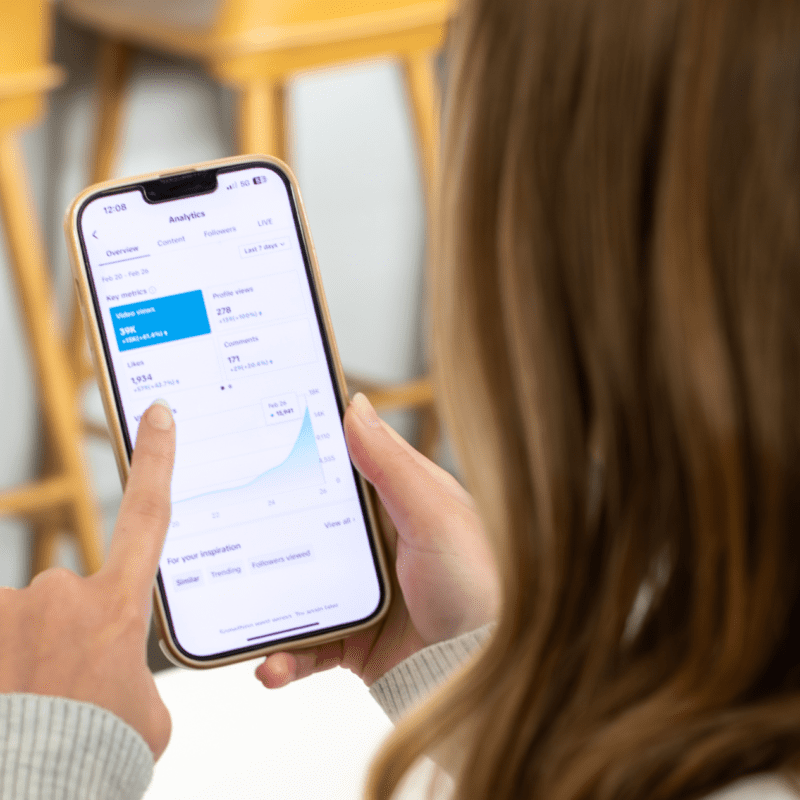 Learn how to increase social media traffic and build strong customer relationships with these expert tips. Boost your brand's online presence today!