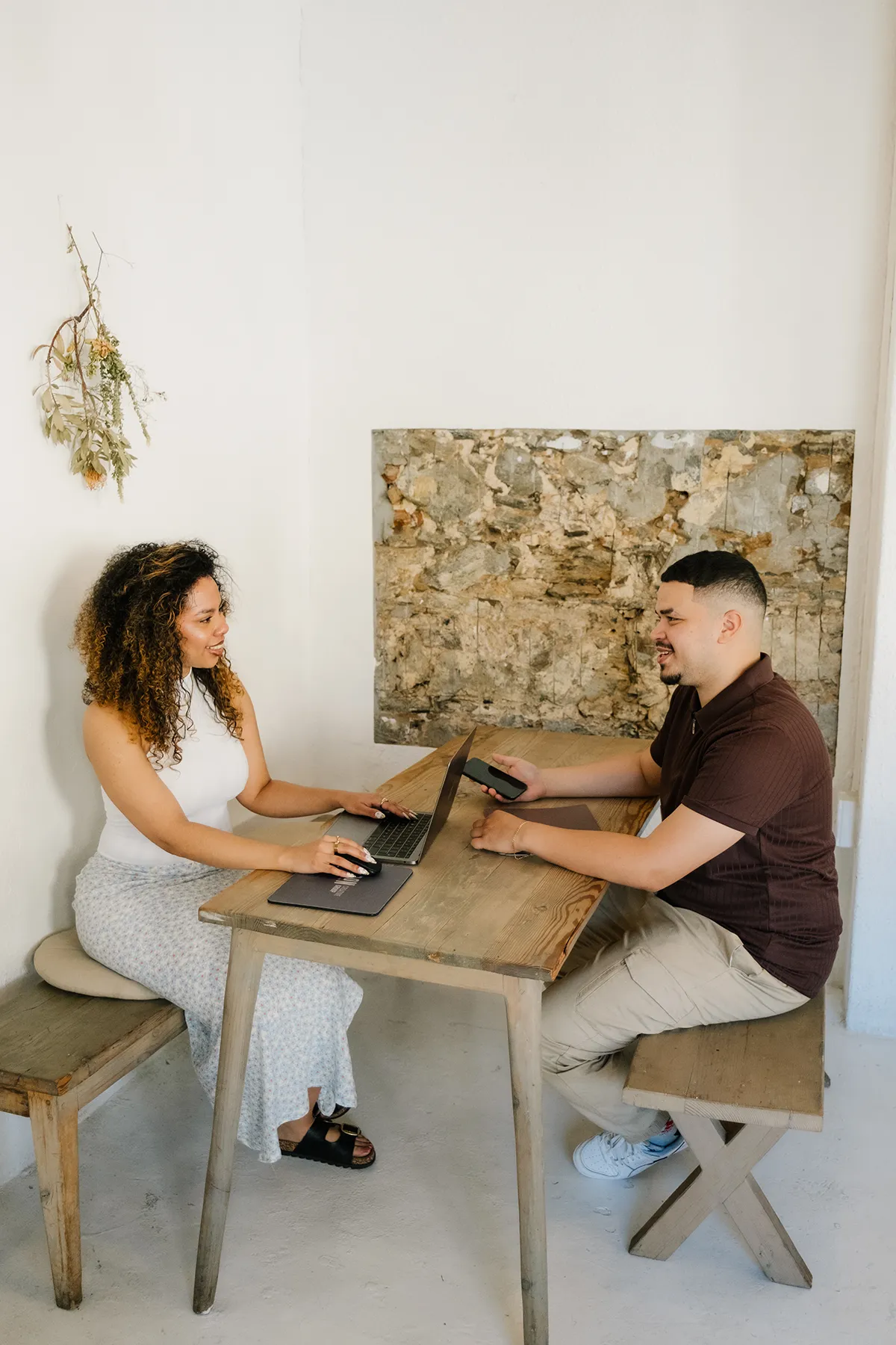 Client consultation focused on logistics website development and digital planning